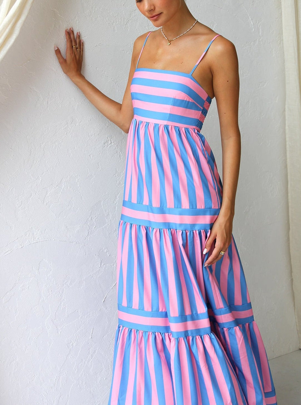 Calandra | Olkaimeton mekko