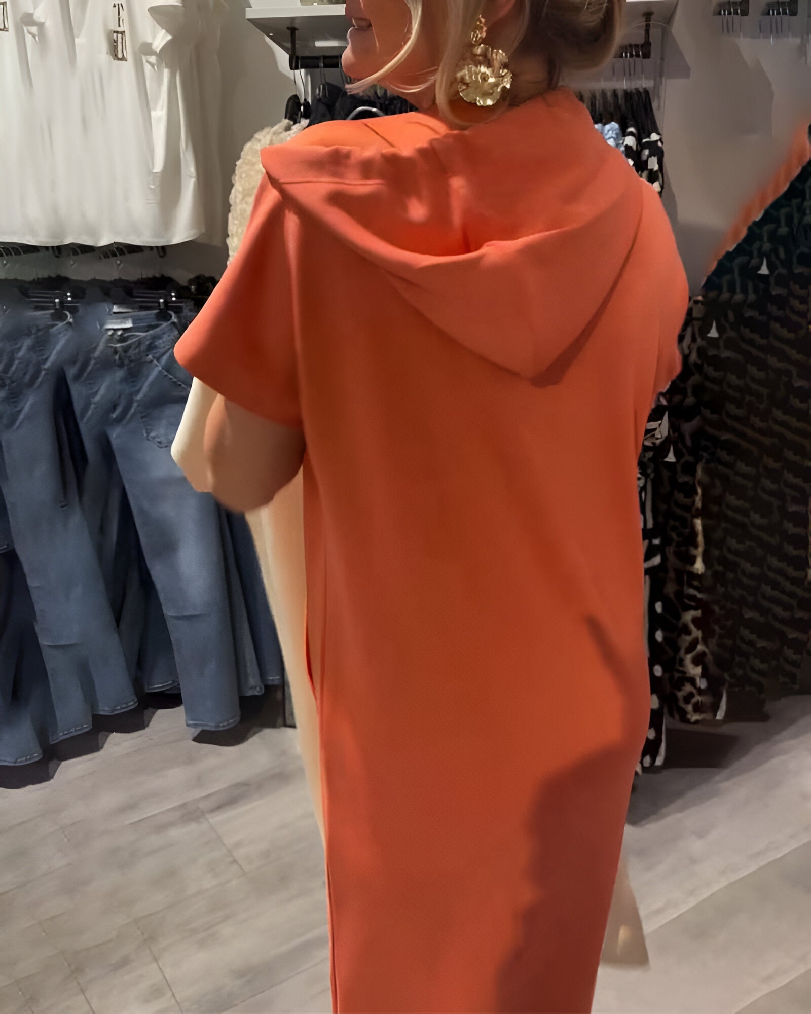 Noora | Rentouttava Hupparimekko Naisille