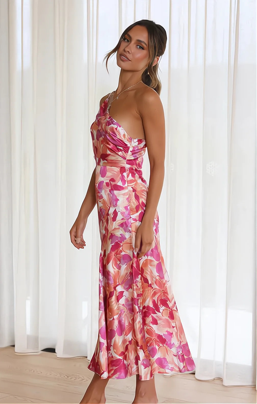 Diane | Kukallinen mekko